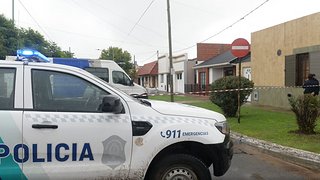 Crimen en Ezpeleta: matan a una mujer al defender a su hijo de una «entradera»