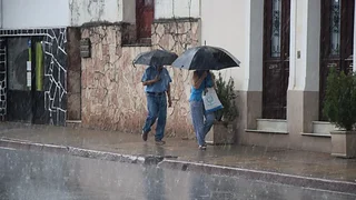 Clima en Corrientes: rige una alerta amarilla por fuertes tormentas y caída de granizo